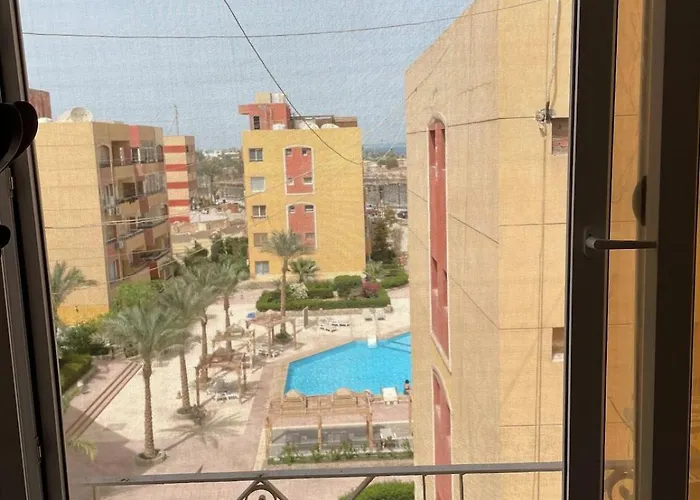 El Hambra Compound Apartment *